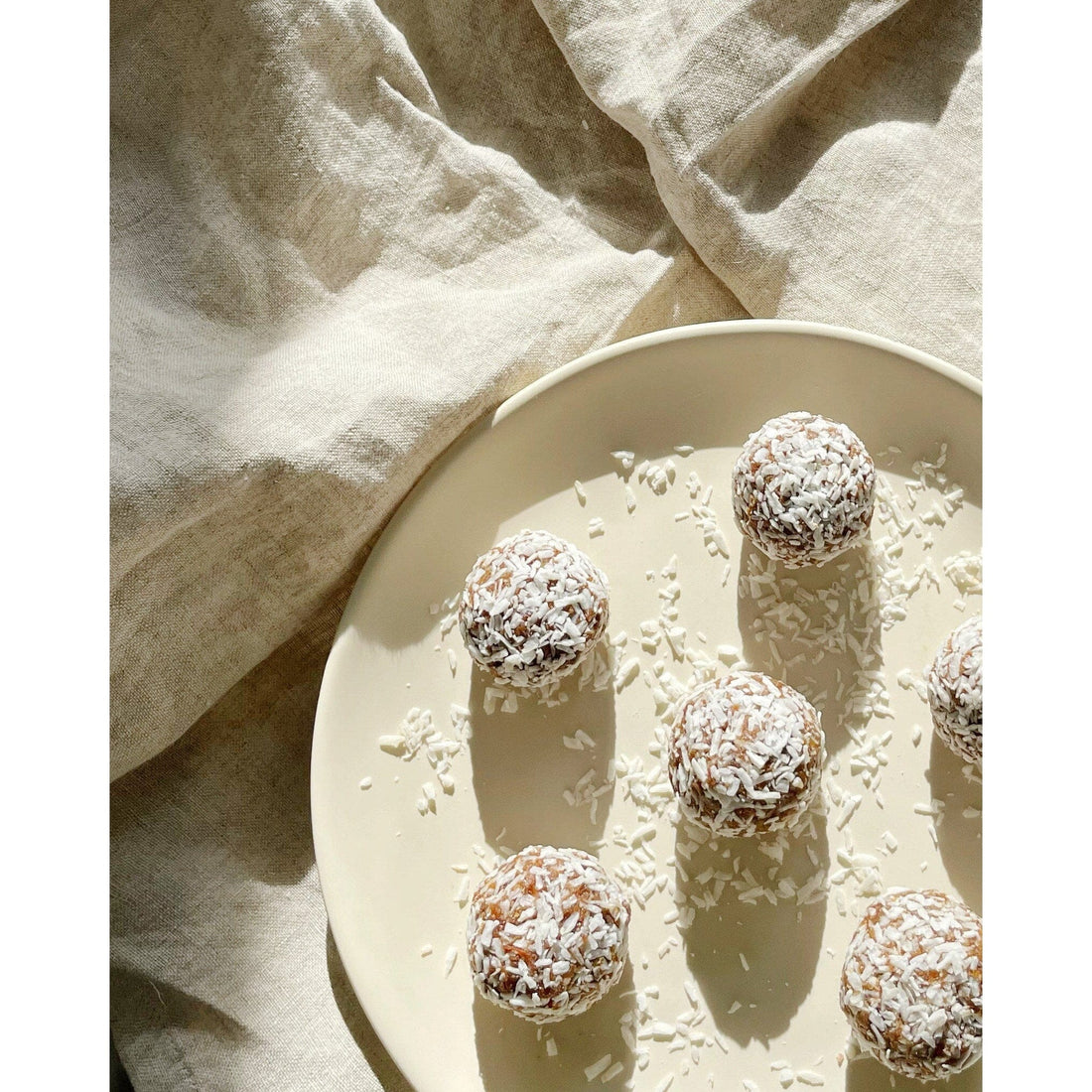 Carrot Cake Protein Energy Balls - Niyama Wellness