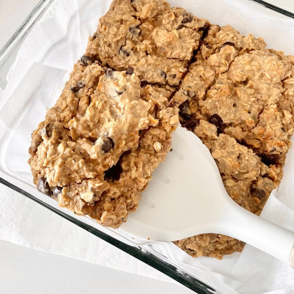 Baked Oats with chocolate chips and plant protein | Niyama Wellness