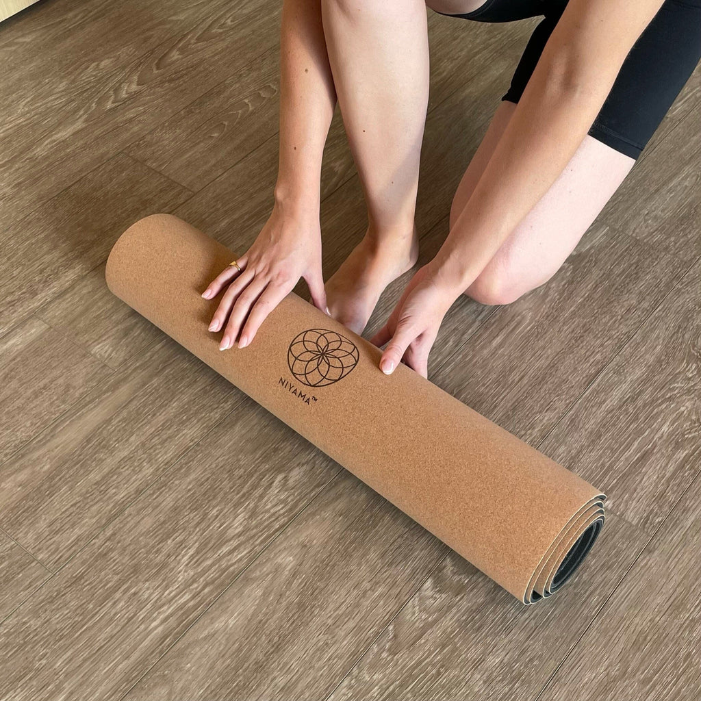 Larga Vitae 3mm Thick, 72 x 24 Natural Rubber Cork Yoga Mat, Hot Yoga Mat,  Non Toxic, TPE-Free, Sustainable, Eco-Friendly, Non-Slip, Odor Resistant,  Mats -  Canada